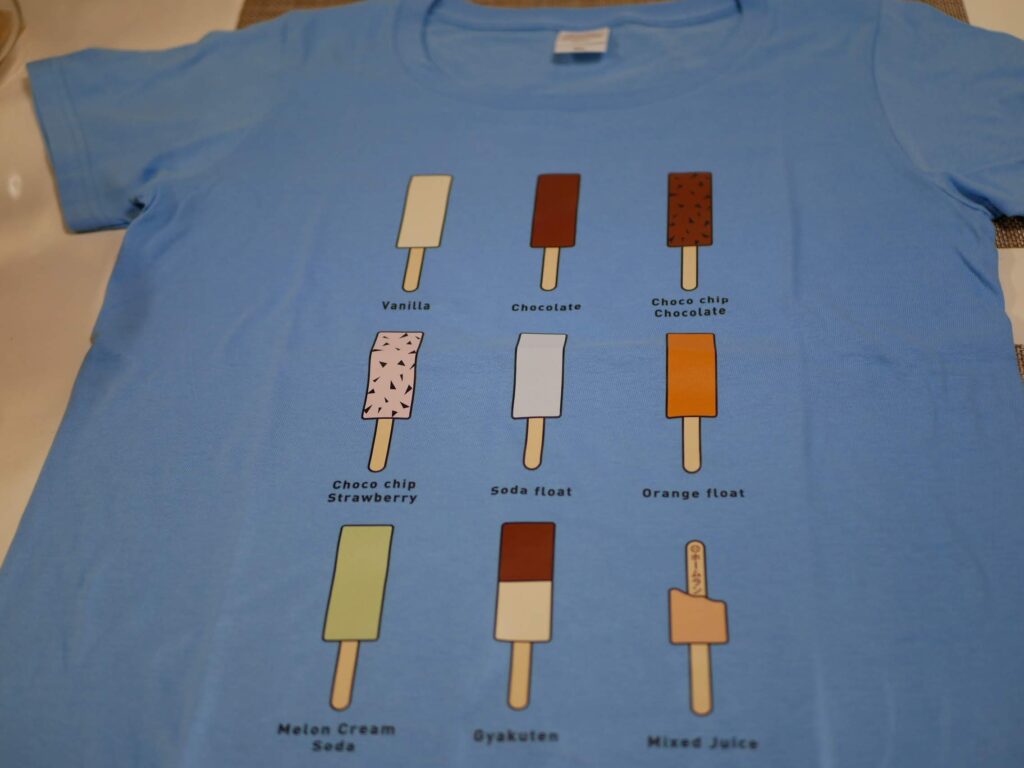 こんなTシャツです（2色から選べる）