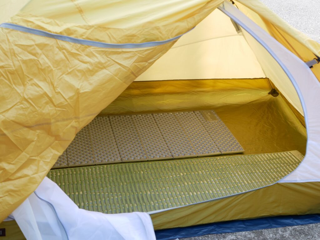 テントの中はプライベートスペース！